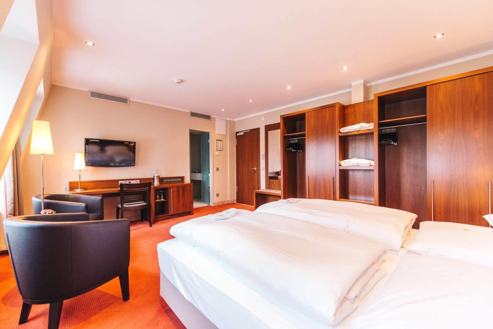מולהיים אן דר רור Hotel Kocks Am Muehlenberg מראה חיצוני תמונה