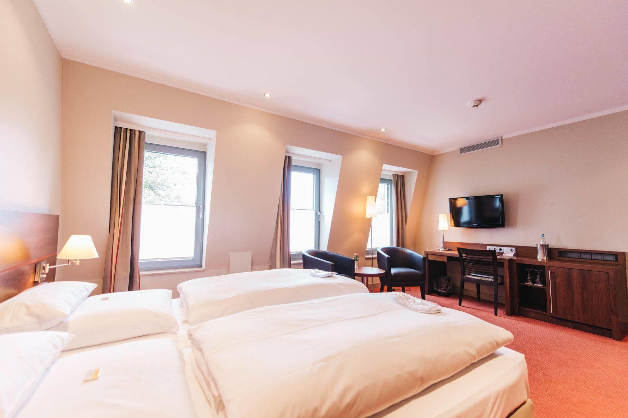 מולהיים אן דר רור Hotel Kocks Am Muehlenberg מראה חיצוני תמונה